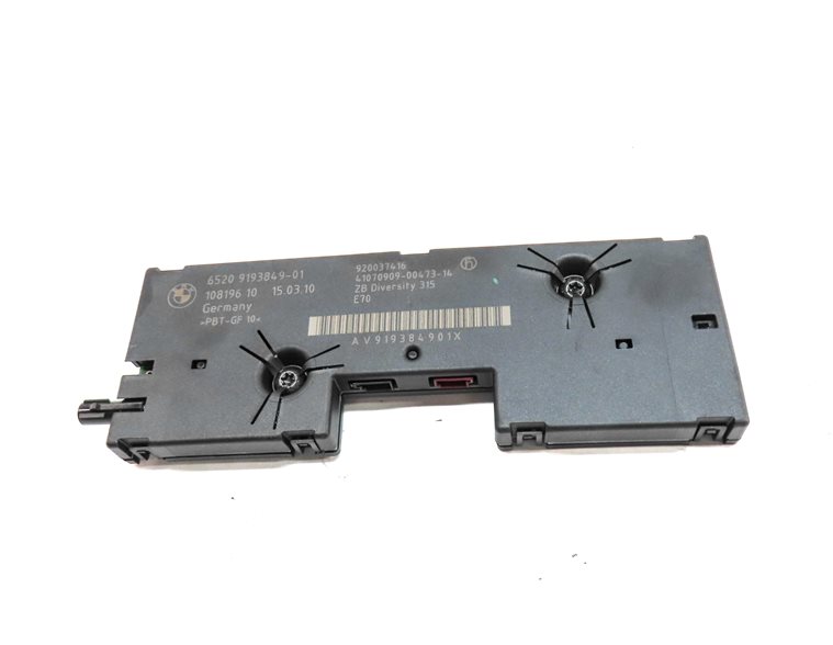Thumbnail 2: 2011 BMW X5 (E70) RADIO STEREO RECEPTION ANTENNA DIVERSITY AMP AMPLIFIER MODULE