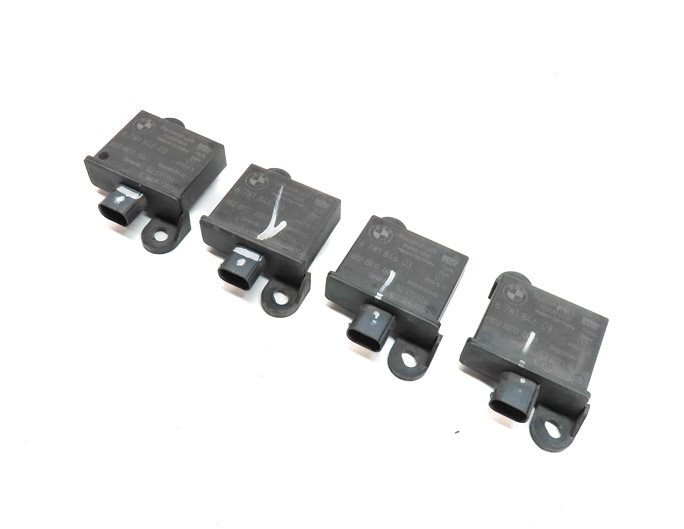 2011 BMW X5 (E70) TIRE PRESSURE MONITOR TPMS SENSOR TRIGGER MODULE SET/4