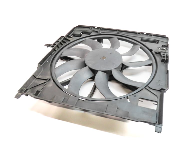 Thumbnail 1: 2009-2014 BMW X5 X6 (E70 E71) 3.0L N55 TURBO / 3.0L DIESEL COOLING FAN 850 WATT