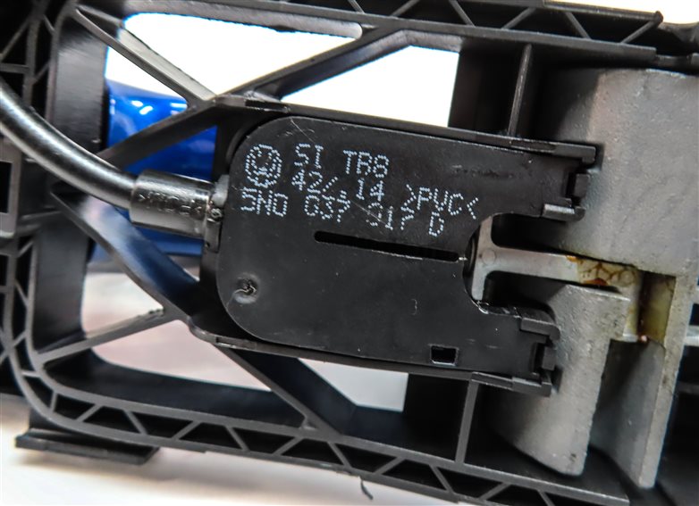 Thumbnail 6: 2015-2019 AUDI A3 S3 RS3 TT (8V MK3) REAR LEFT EXTERIOR DOOR HANDLE (Blue)