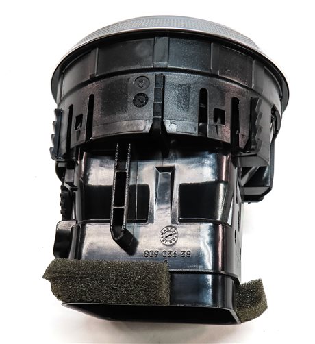 Thumbnail 5: 2015 AUDI S3 (8V) FRONT DASH HEAT HEATER AIR AC HVAC VENT (Black)