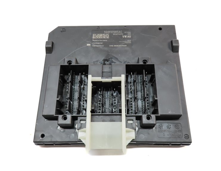 Thumbnail 6: 15-17 AUDI S3 (8V) 2.0L (CYFB) TURBO ENGINE ECM BCM IMMOBILIZER MODULE KEY SET/8