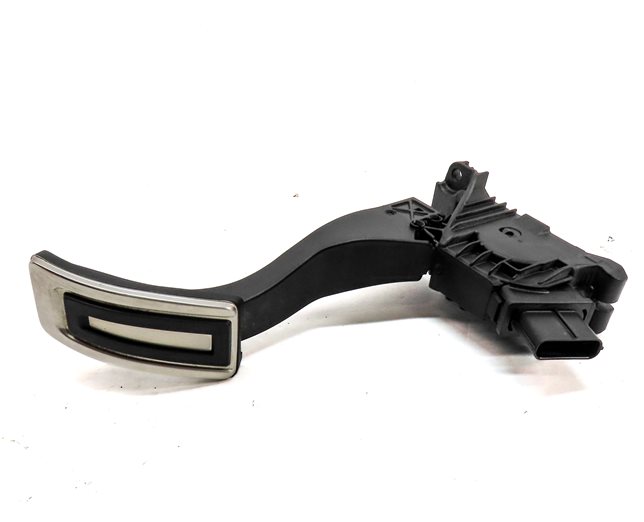 Thumbnail 2: 2015 AUDI S3 (8V) 2.0L (CYFB) DRIVER ACCELERATOR THROTTLE GAS PEDAL ASSEMBLY