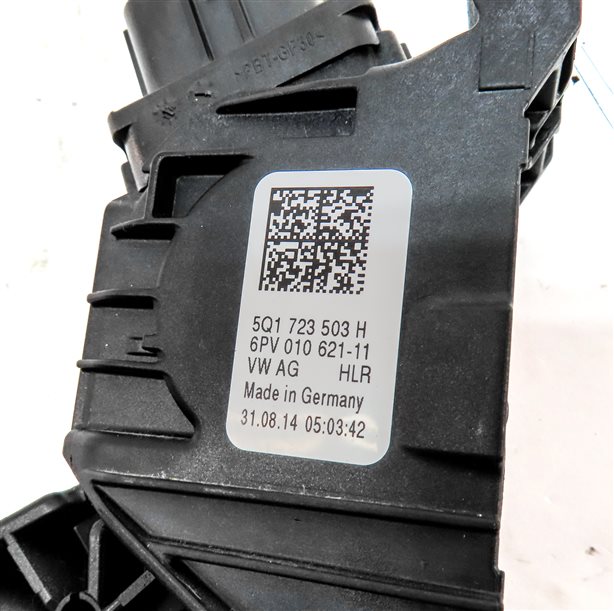 Thumbnail 6: 2015 AUDI S3 (8V) 2.0L (CYFB) DRIVER ACCELERATOR THROTTLE GAS PEDAL ASSEMBLY