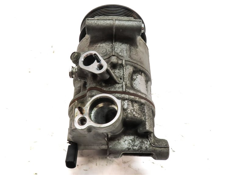 Thumbnail 4: 2015-2017 VW/AUDI A3 TT (8V MK3) GOLF 1.8T 2.0T A/C COMPRESSOR PUMP w/ CLUTCH