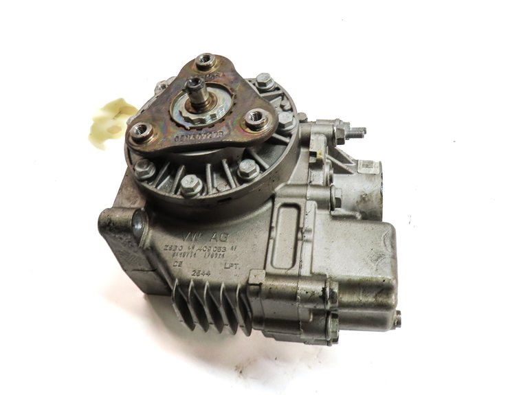 Thumbnail 5: 2016-2018 AUDI A3 (8V) QUATTRO AWD FRONT TRANSFER CASE ANGLE GEAR DRIVE