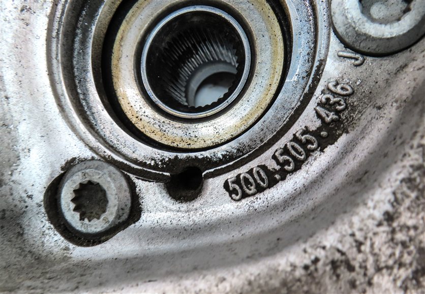 Thumbnail 5: 15-19 VW GOLF / AUDI A3 S3 RS3 (8V) AWD REAR RIGHT SPINDLE KNUCKLE WHEEL HUB