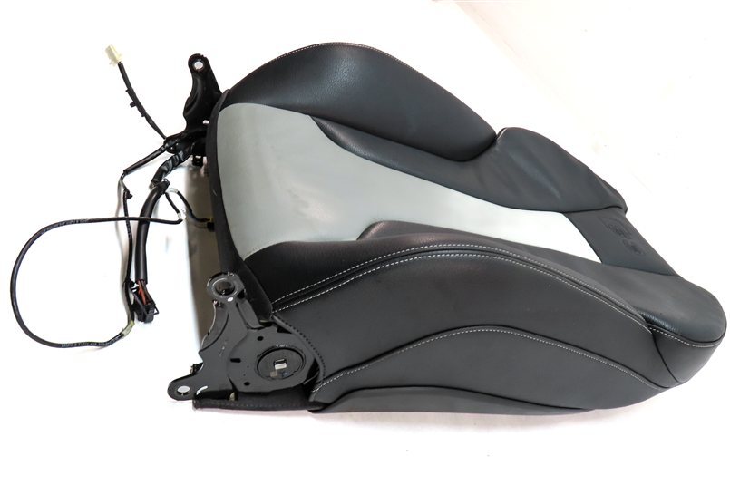 Thumbnail 3: 15 AUDI S3 8V FRONT RIGHT PASSENGER UPPER SPORT SEAT BACK w/HEAT (Black/Silver)