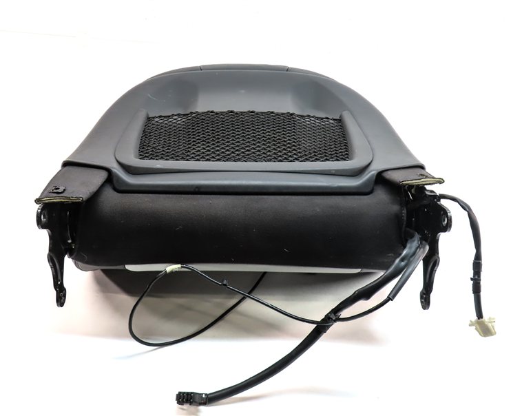 Thumbnail 6: 15 AUDI S3 8V FRONT RIGHT PASSENGER UPPER SPORT SEAT BACK w/HEAT (Black/Silver)