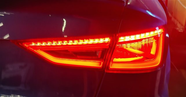 Thumbnail 2: 2015-2016 AUDI A3 S3 (8V) SEDAN CONVERTIBLE RIGHT INNER LED TAILLIGHT LIGHT LAMP