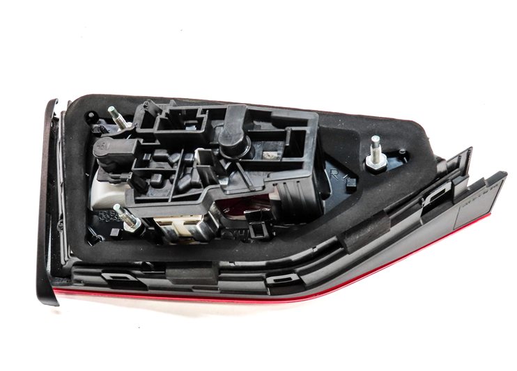 Thumbnail 6: 2015-2016 AUDI A3 S3 (8V) SEDAN CONVERTIBLE RIGHT INNER LED TAILLIGHT LIGHT LAMP
