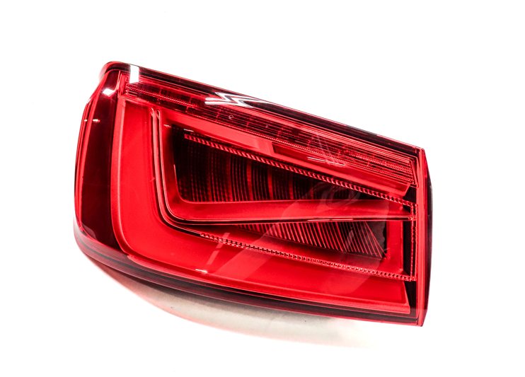 15-16 AUDI A3 S3 8V SEDAN CONVERTIBLE RIGHT OUTER LED TAILLIGHT BRAKE LIGHT LAMP