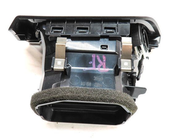 Thumbnail 4: 2014 BMW 328IGT (F34) FRONT RIGHT PASSENGER DASH HEAT AIR AC HVAC VENT