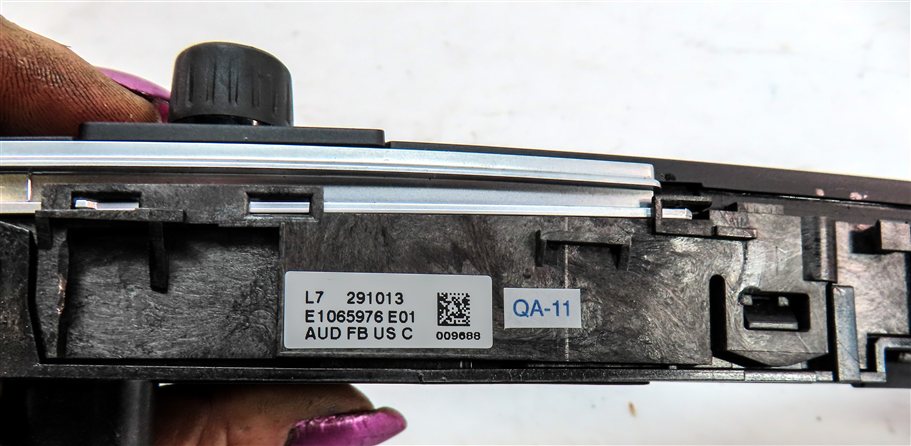 Thumbnail 7: 2014 BMW 328IGT (F34) FRONT CENTER DASH RADIO CD MEDIA CONTROL SWITCH PANEL