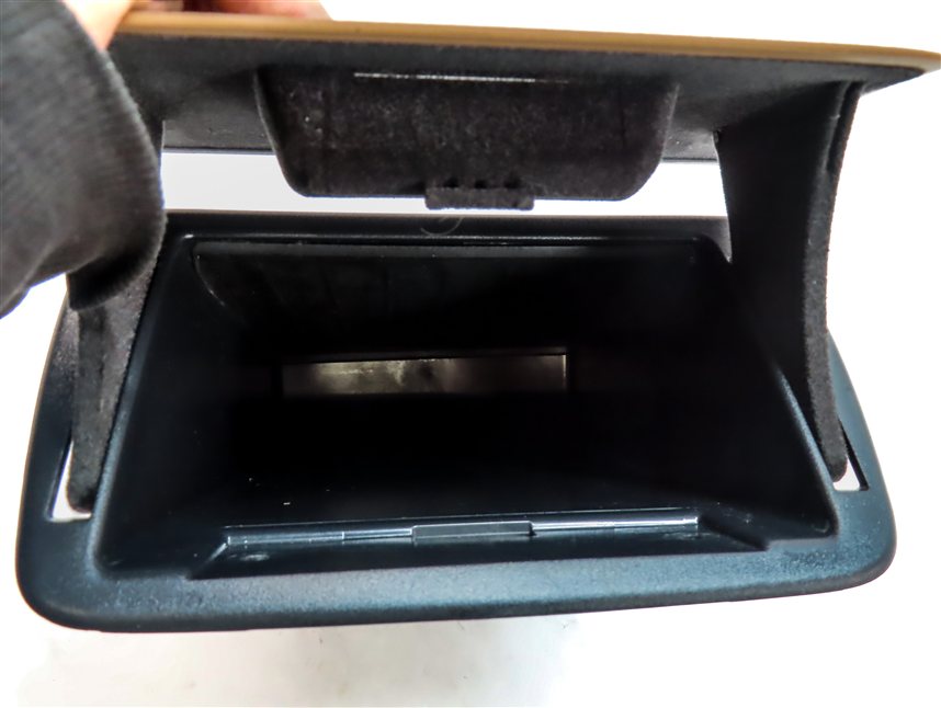 Thumbnail 7: 2014 BMW 328IGT (F34) FRONT LEFT DRIVER DASH STORAGE COMPARTMENT BIN (Brown)