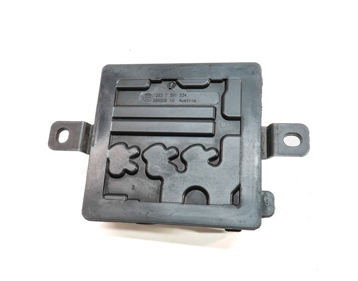 Thumbnail 4: 2014 BMW 328IGT (F34) 2.0L (N20) ENGINE INTEGRATED POWER SUPPLY CONTROL MODULE