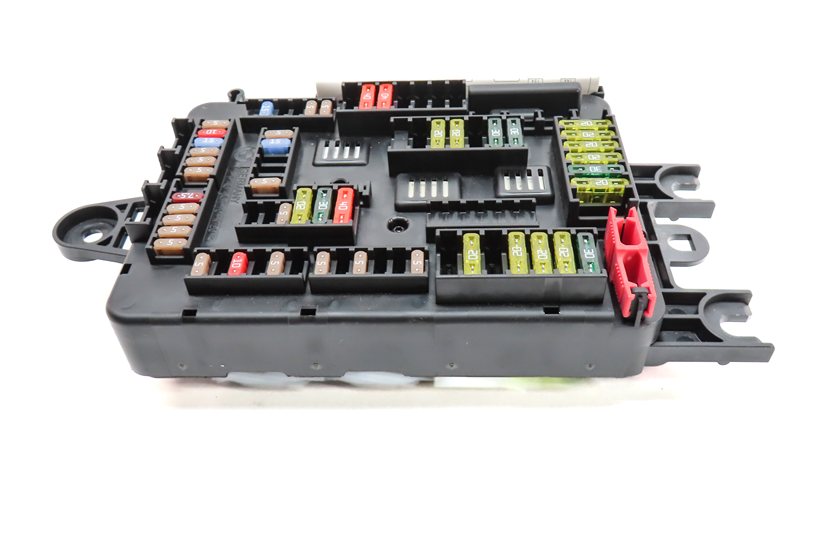 Thumbnail 4: 2014 BMW 328IGT (F34) 2.0L (N20) REAR POWER DISTRIBUTION FUSE RELAY PANEL BOX