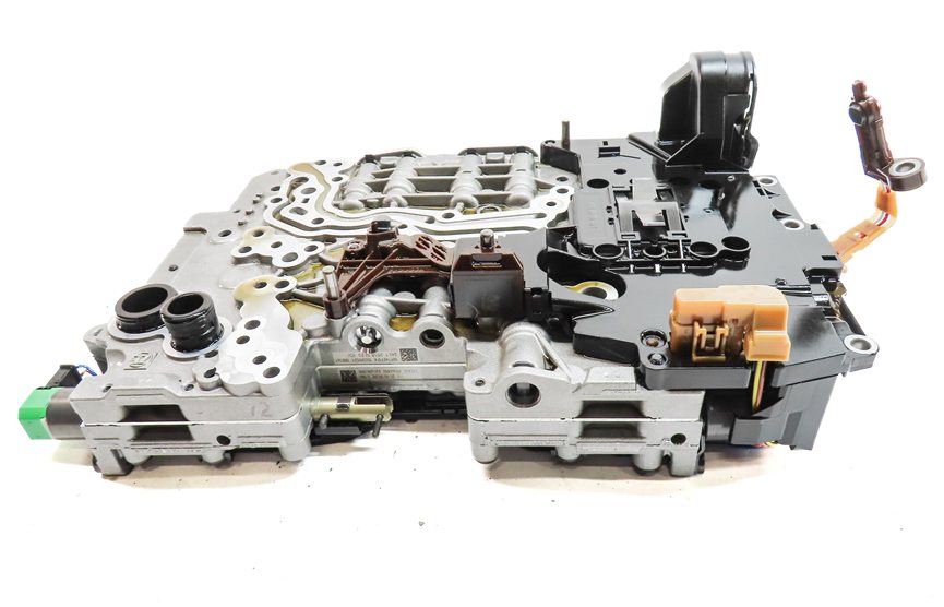 Thumbnail 3: 14-18 BMW 3 4 GT X3 X4 (F30 F32 F34) X-DRIVE 8HP-45 AUTO TRANSMISSION VALVE BODY