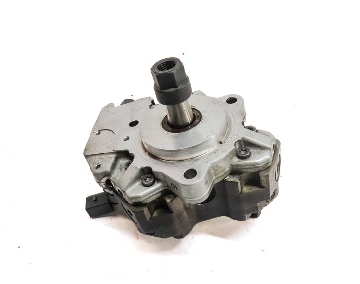 Thumbnail 2: 2009-2013 BMW 335D X5 (E90 E70) 3.0L M57 DIESEL HPFP HIGH PRESSURE FUEL PUMP