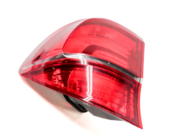 2011-2013 BMW X5 X5M (E70) RIGHT PASSENGER REAR OUTER TAILLIGHT BRAKE LIGHT LAMP