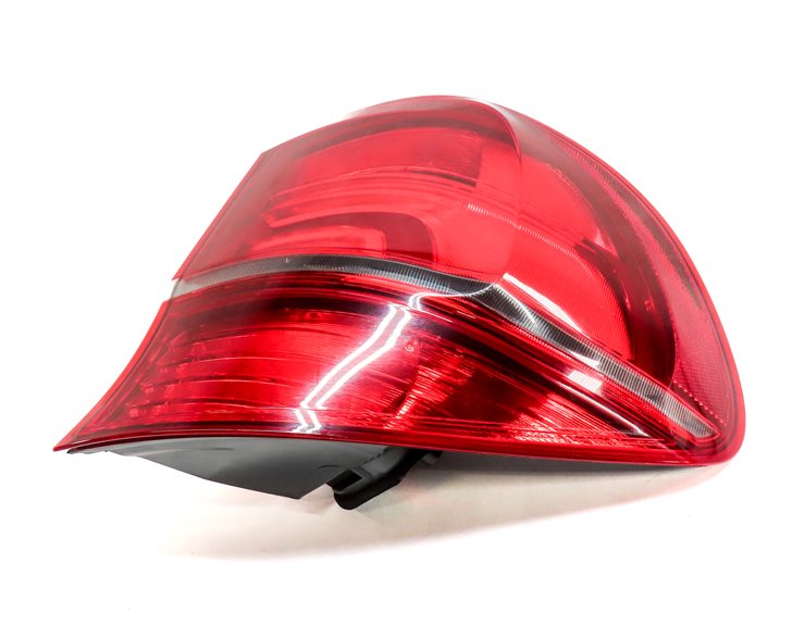 Thumbnail 3: 2011-2013 BMW X5 X5M (E70) LEFT DRIVER REAR OUTER TAILLIGHT BRAKE LIGHT LAMP
