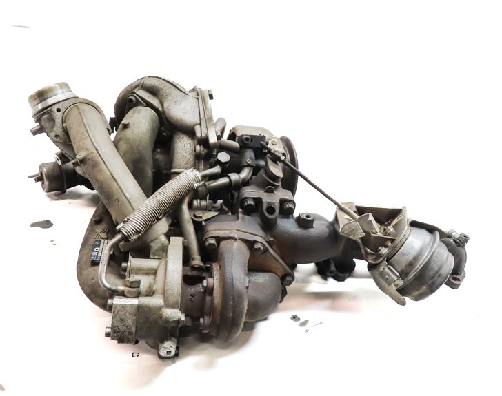 Thumbnail 2: 2009-2013 BMW X5 (E70) 3.0L M57Y DIESEL ENGINE UPPER & LOWER TURBOCHARGER