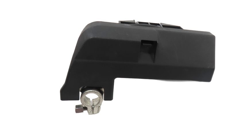 Thumbnail 5: 2013 AUDI A5 (B8 8T) 2.0L (CPMA) POSITIVE BATTERY TERMINAL w/ OVERLOAD SWITCH