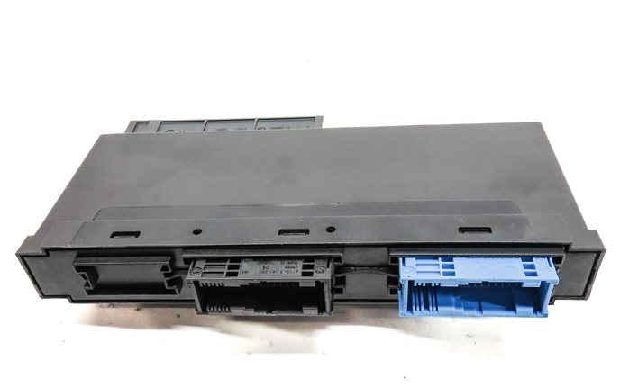 Thumbnail 5: 2012 BMW M3 (E90) 4.0L (S65) PRIMARY BODY CONTROL BCM MODULE