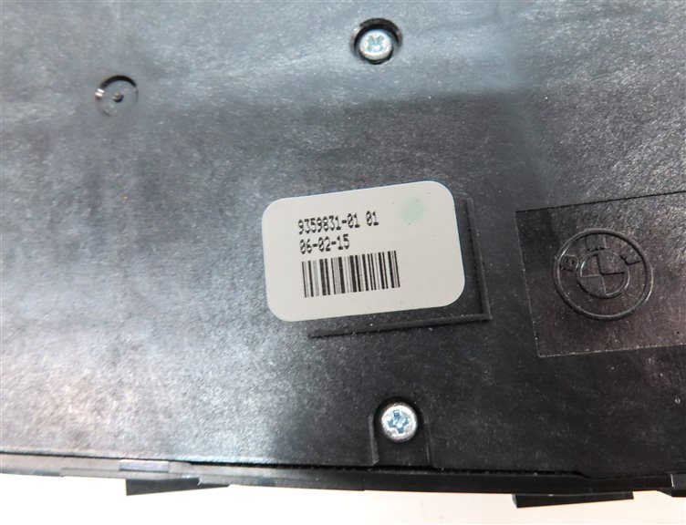 Thumbnail 6: 2015 BMW 228I (F23) CONV FRONT LEFT DRIVER SEAT POSITION ADJUST SWITCH w/LUMBAR