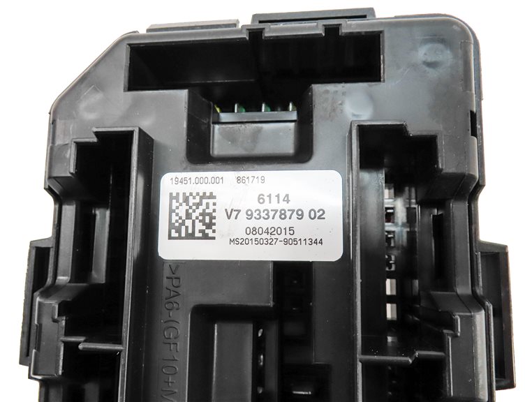 Thumbnail 5: 2015 BMW 228I (F23) 2.0L (N20) ENGINE FRONT POWER DISTRIBUTION FUSE RELAY BOX