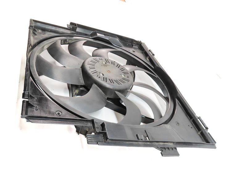 Thumbnail 3: 12-18 BMW 228i 320i (F22 F30) 2.0L TURBO ENGINE RADIATOR COOLING FAN w/ SHROUD