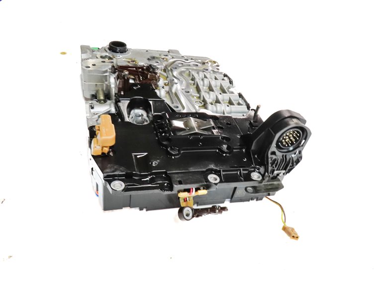 Thumbnail 3: 14-16 BMW 2 3 4 5 (F22 F30 F32 F10) 2.0L RWD 8HP-45 AUTO TRANSMISSION VALVE BODY