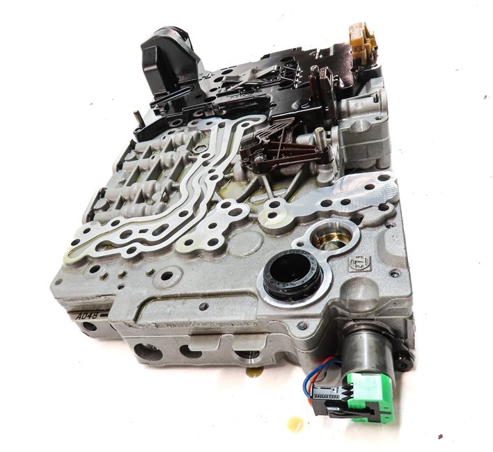 Thumbnail 4: 14-16 BMW 2 3 4 5 (F22 F30 F32 F10) 2.0L RWD 8HP-45 AUTO TRANSMISSION VALVE BODY