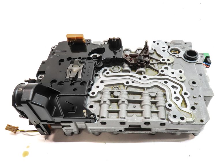 Thumbnail 5: 14-16 BMW 2 3 4 5 (F22 F30 F32 F10) 2.0L RWD 8HP-45 AUTO TRANSMISSION VALVE BODY
