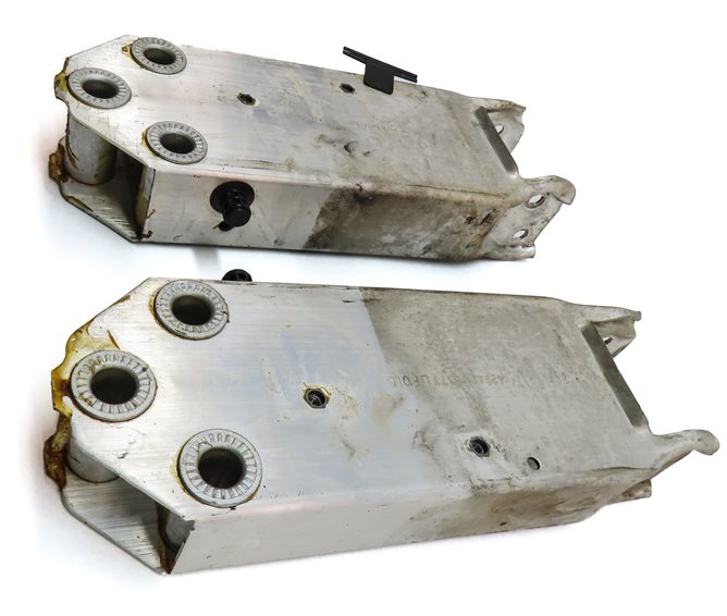 Thumbnail 3: 11-16 BMW 528i 535i 550i M5 FRONT BUMPER REINFORCEMENT IMPACT BAR BRACKET SET/2