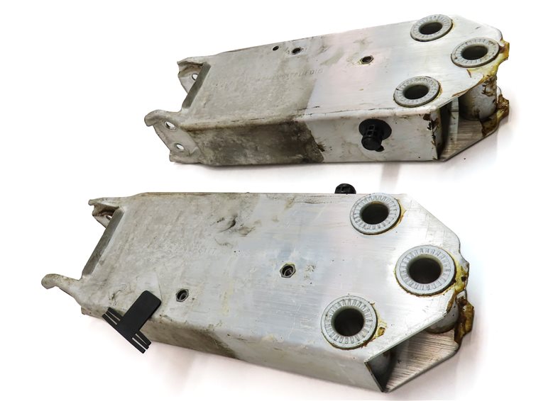 Thumbnail 4: 11-16 BMW 528i 535i 550i M5 FRONT BUMPER REINFORCEMENT IMPACT BAR BRACKET SET/2