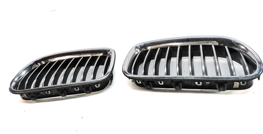 Thumbnail 2: 2014-2016 BMW 528i 535i 550i (F10) FRONT LEFT & RIGHT HOOD VENT GRILLE SET-2
