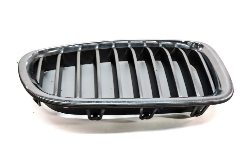 Thumbnail 3: 2014-2016 BMW 528i 535i 550i (F10) FRONT LEFT & RIGHT HOOD VENT GRILLE SET-2