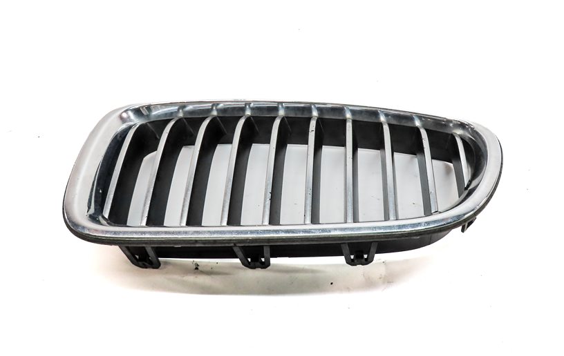 Thumbnail 5: 2014-2016 BMW 528i 535i 550i (F10) FRONT LEFT & RIGHT HOOD VENT GRILLE SET-2