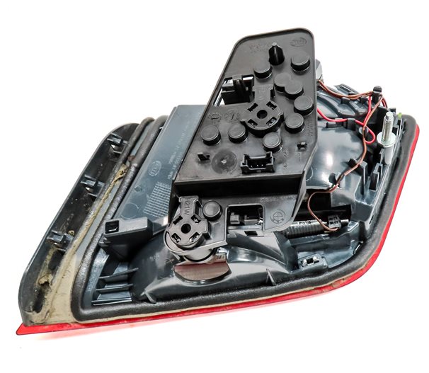 Thumbnail 4: 2014-2016 BMW 528i 535i 550i M5 (F10) LEFT DRIVER TRUNK TAILLIGHT LIGHT LAMP