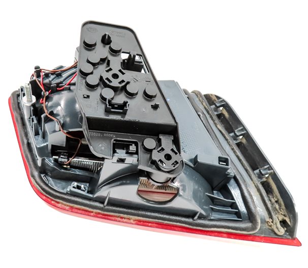 Thumbnail 4: 2014-2016 BMW 528i 535i 550i M5 (F10) RIGHT PASSENGER TRUNK TAILLIGHT LIGHT LAMP