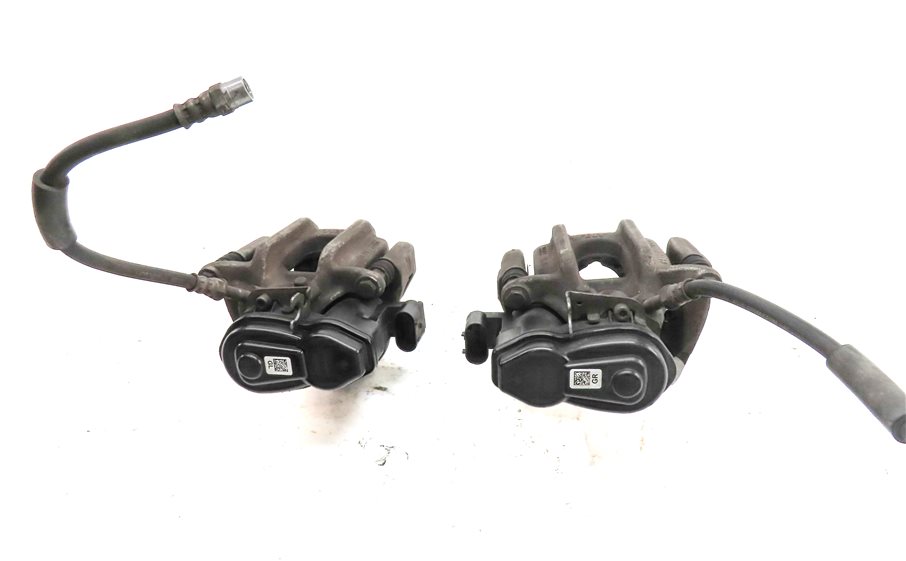 Thumbnail 5: 2011-2016 BMW 528i 535i (F10) REAR LEFT & RIGHT ABS DISC BRAKE CALIPER SET-2