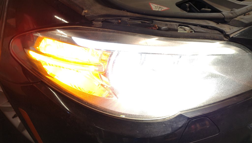 Thumbnail 2: 2014-2016 BMW 528i 535i 550i M5 (F10) RIGHT HID XENON ADAPTIVE HEADLIGHT LAMP