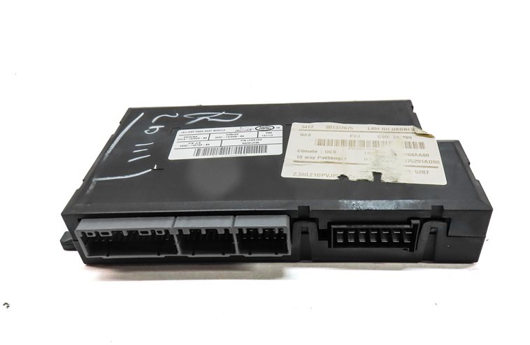 Thumbnail 2: 2014 RANGE ROVER SPORT (L494) FRONT RIGHT PASSENGER SEAT CONTROL MODULE