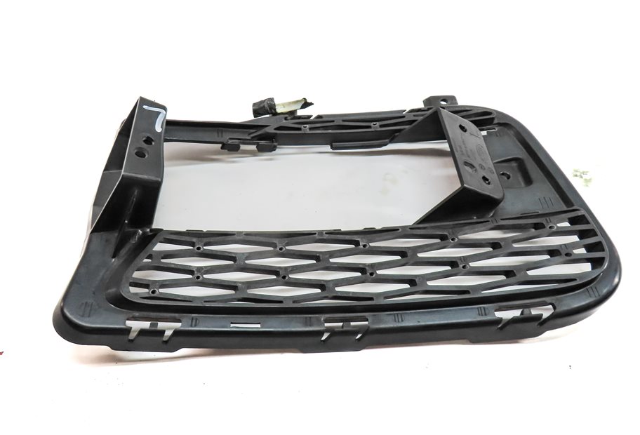 Thumbnail 5: 2014-2017 RANGE ROVER SPORT (L494) LEFT FRONT DRIVER FOGLIGHT GRILLE TRIM