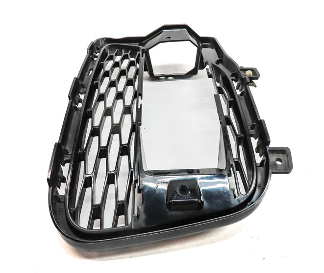 Thumbnail 3: 2014-2017 RANGE ROVER SPORT (L494) RIGHT FRONT PASSENGER FOGLIGHT LAMP TRIM