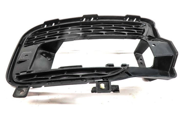 Thumbnail 4: 2014-2017 RANGE ROVER SPORT (L494) RIGHT FRONT PASSENGER FOGLIGHT LAMP TRIM