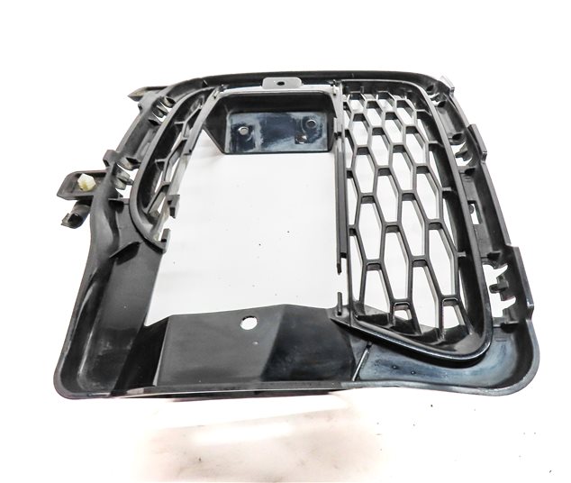 Thumbnail 5: 2014-2017 RANGE ROVER SPORT (L494) RIGHT FRONT PASSENGER FOGLIGHT LAMP TRIM