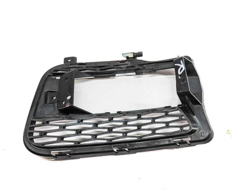 Thumbnail 6: 2014-2017 RANGE ROVER SPORT (L494) RIGHT FRONT PASSENGER FOGLIGHT LAMP TRIM