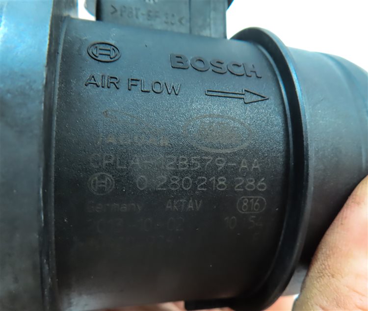 Thumbnail 6: 2013-2019 JAGUAR LAND ROVER F-TYPE XF LR4 ROVER SPORT MASS AIR FLOW SENSOR